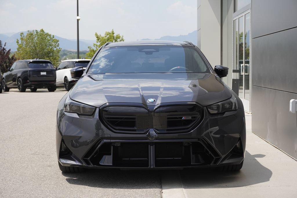 Used 2026 BMW M5 Touring AWD/4WD image 5