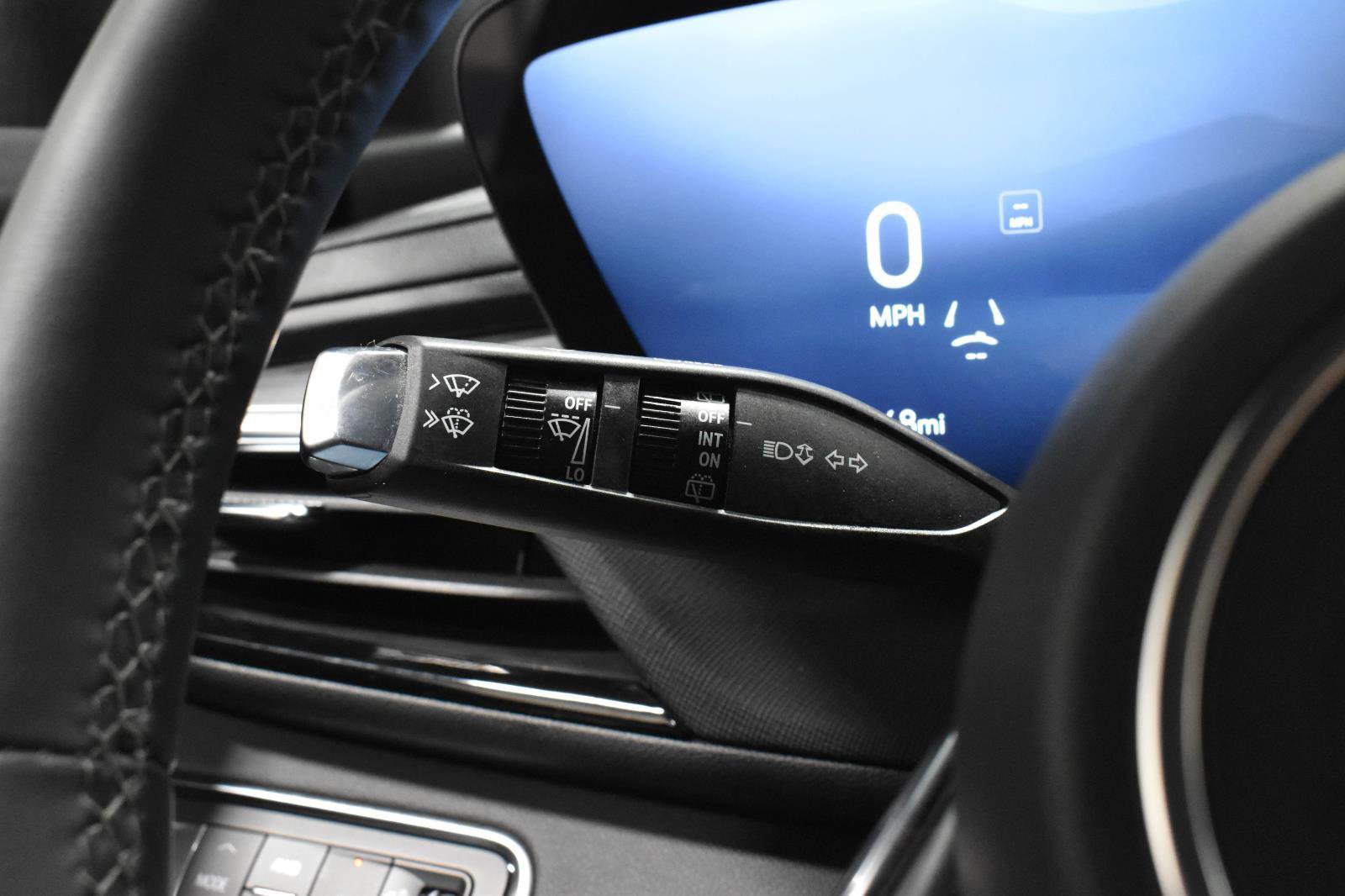 Used 2025 Buick Enclave Preferred image 12