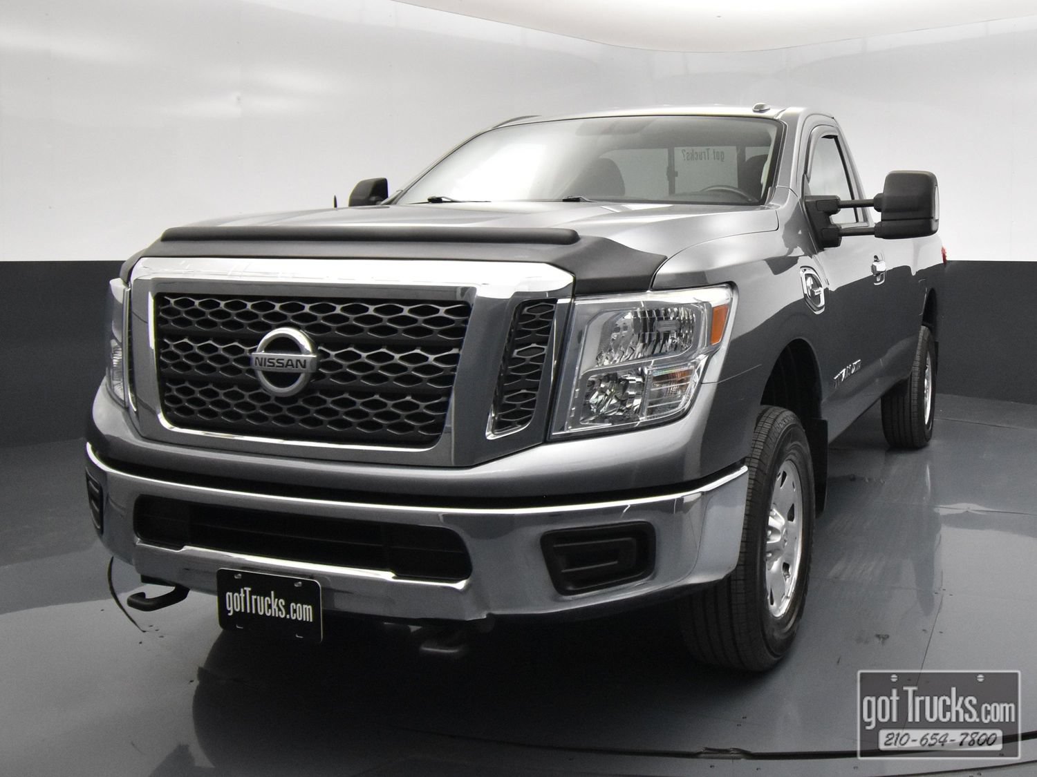 Used 2017 Nissan Titan SV AWD/4WD image 43