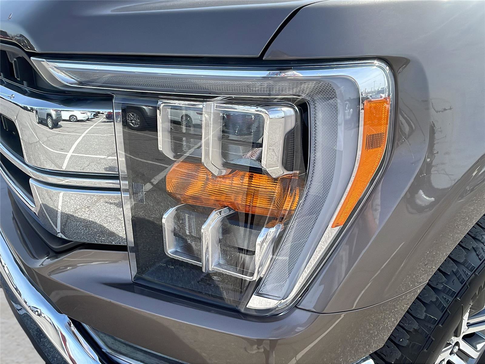 Used 2022 Ford F150 Lariat image 9