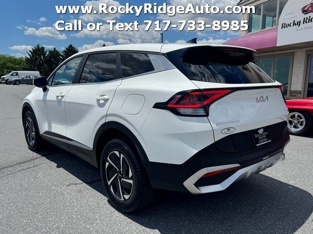 Used 2023 Kia Sportage LX AWD/4WD image 5