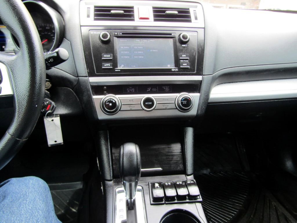 Used 2015 Subaru Outback 2.5i image 25