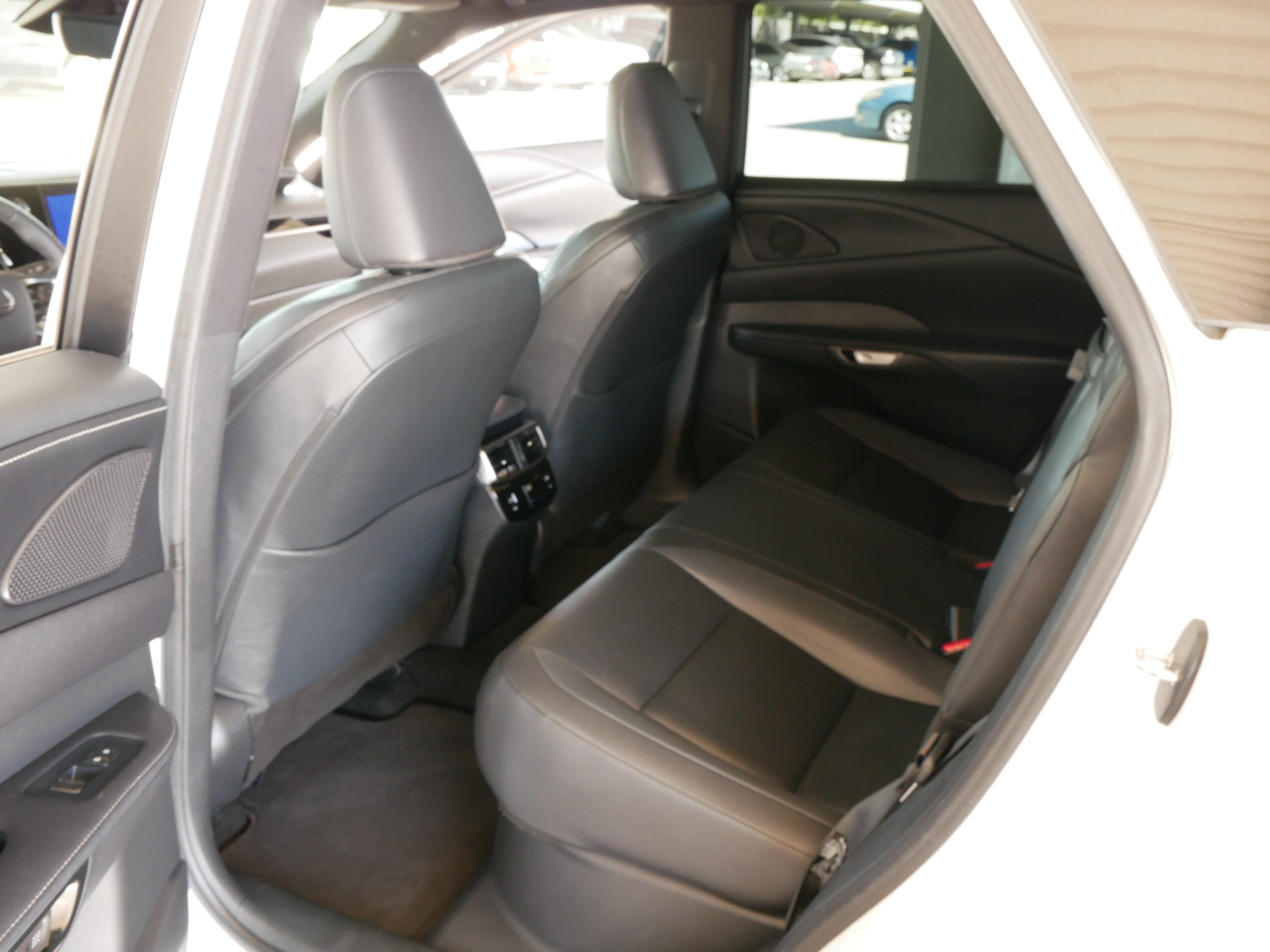 Used 2023 Lexus RX 350 FWD w/ Cold Area Package image 22