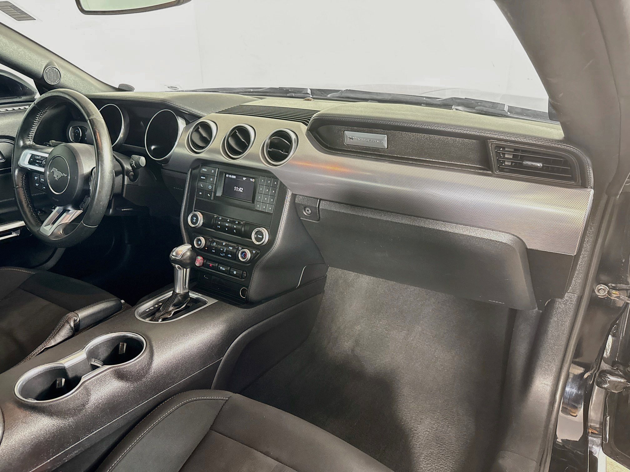 Used 2019 Ford Mustang GT RWD image 32