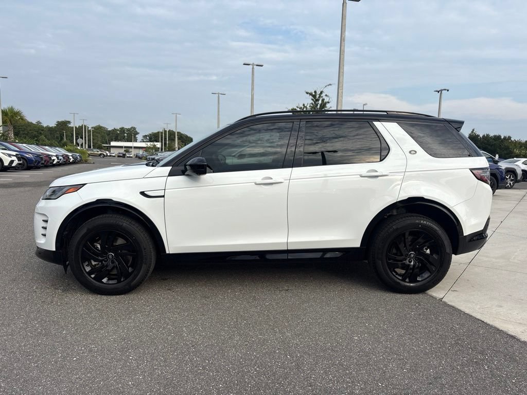 Used 2024 Land Rover Discovery Sport Dynamic SE AWD/4WD image 8