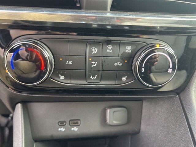 Used 2024 Buick Encore GX Sport Touring w/ Comfort Package image 14