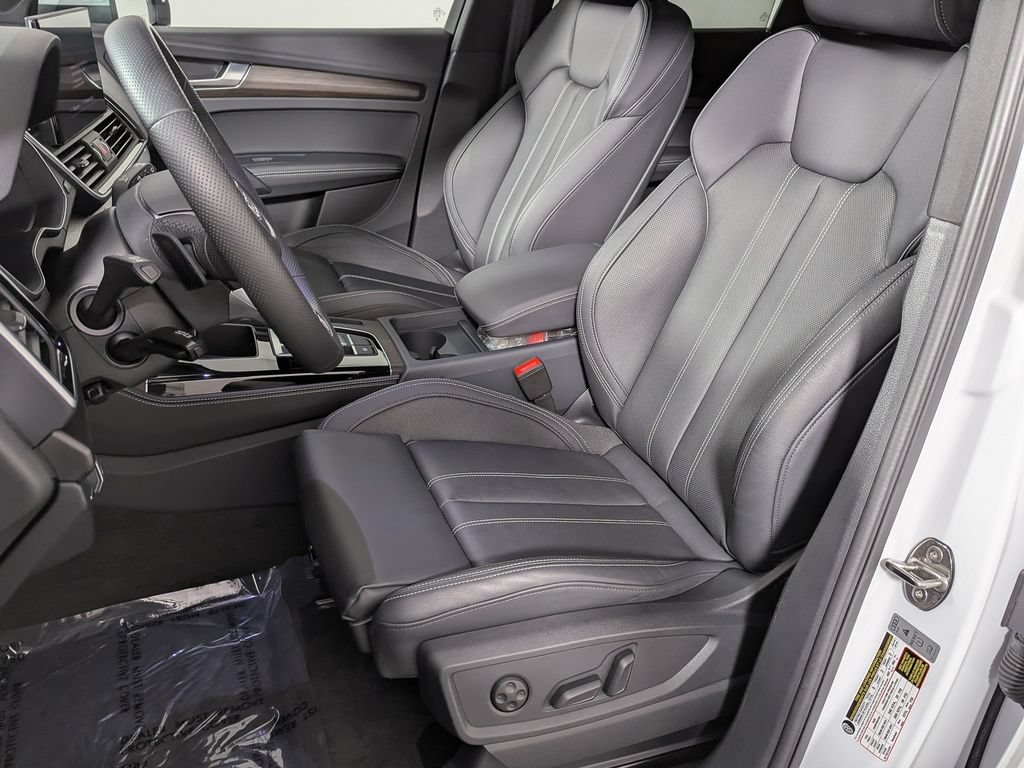 Used 2024 Audi Q5 e Premium Plus w/ Premium Plus Package AWD/4WD image 18