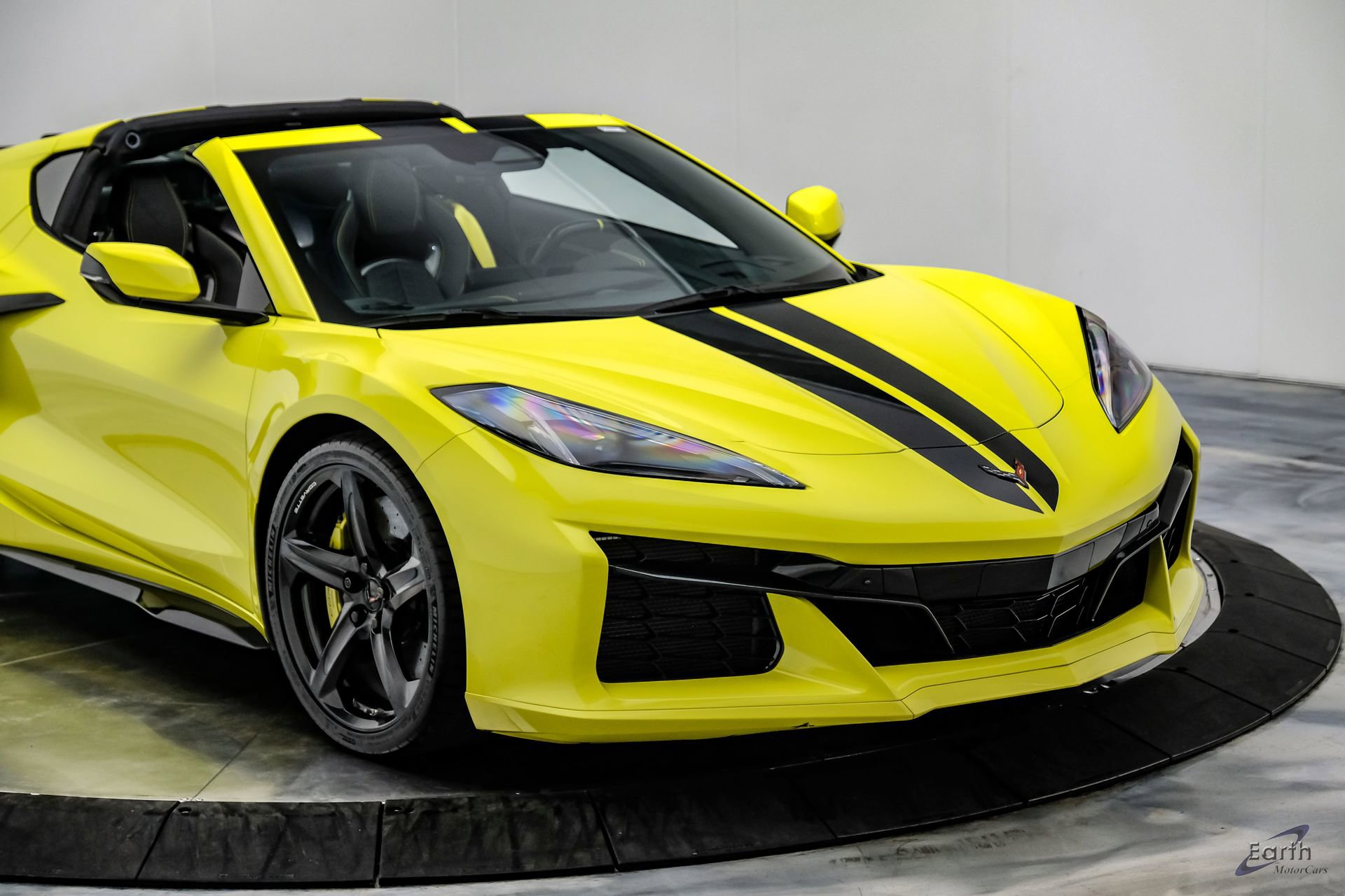 Used 2024 Chevrolet Corvette Z06 w/ Stealth Interior Trim Package RWD image 36