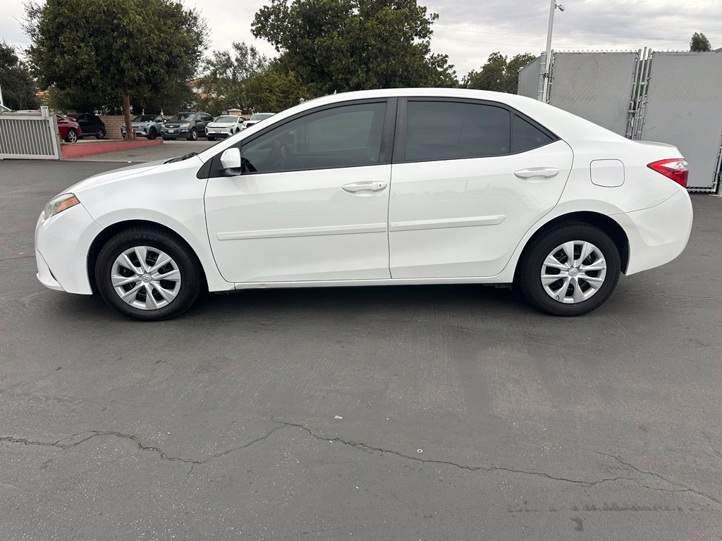 Used 2016 Toyota Corolla L FWD image 2