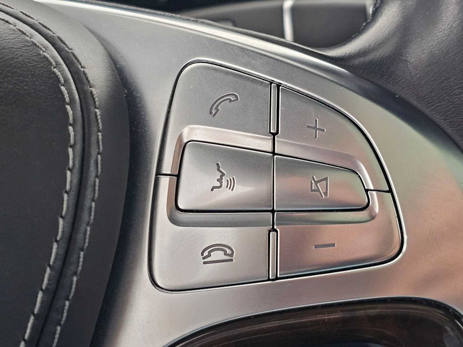 Used 2015 Mercedes-Benz S 550 Sedan image 30