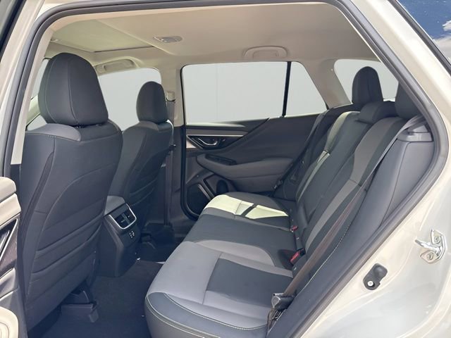 Certified 2025 Subaru Outback Onyx Edition AWD/4WD image 15