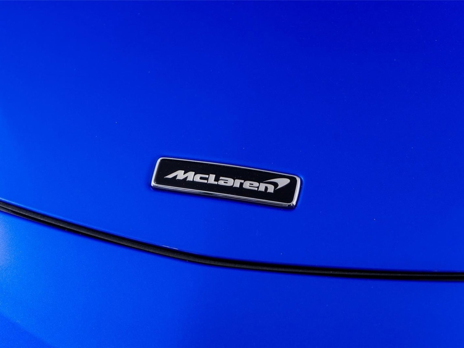 Used 2020 McLaren 600LT Spider RWD image 25