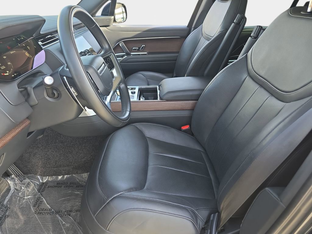 Used 2023 Land Rover Range Rover SE image 16