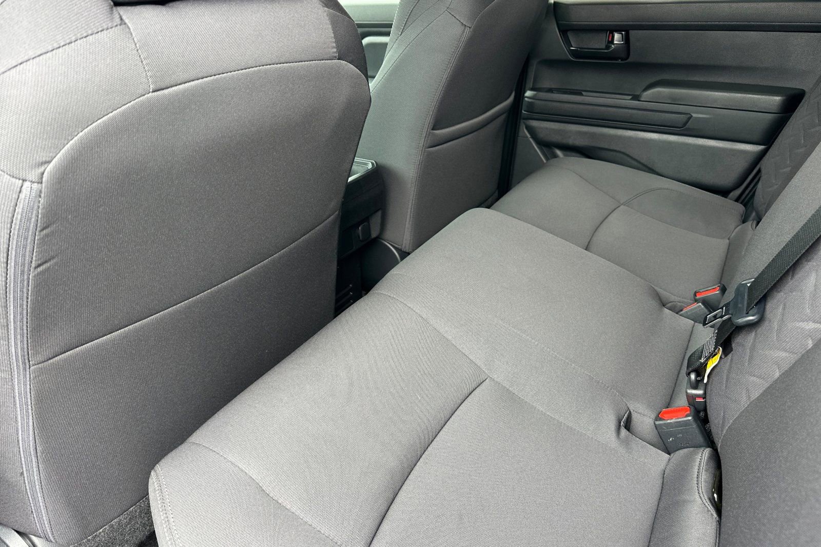Certified 2025 Toyota Tacoma SR5 AWD/4WD image 12