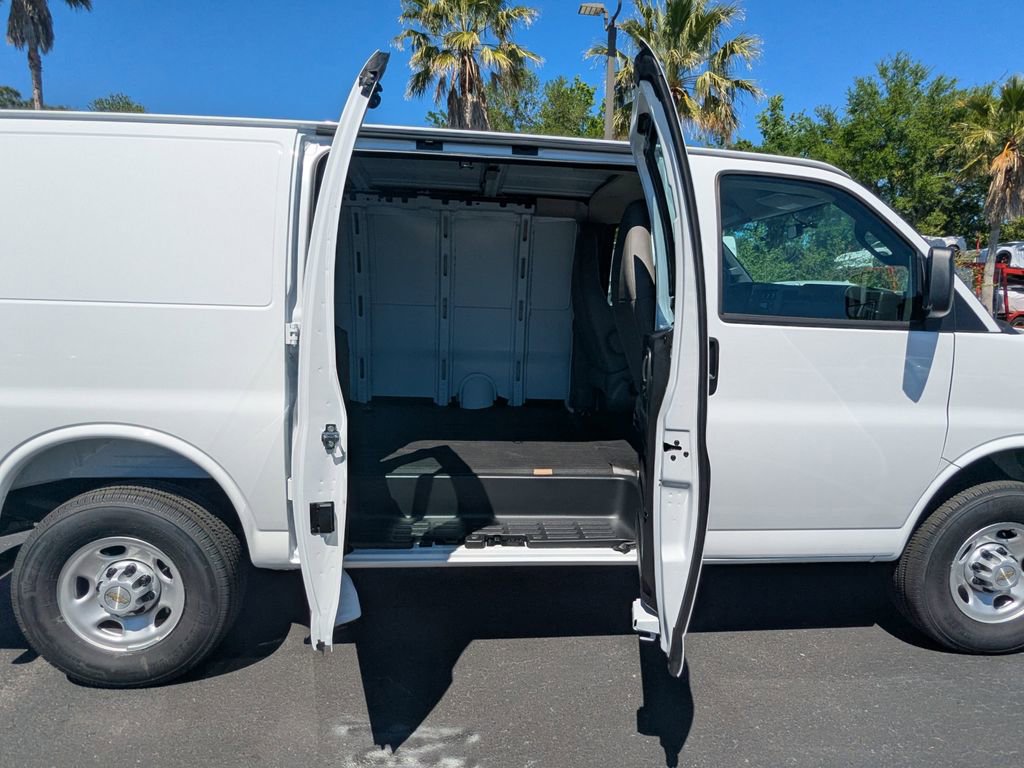 New 2025 Chevrolet Express 2500 w/ Driver Convenience Package image 4