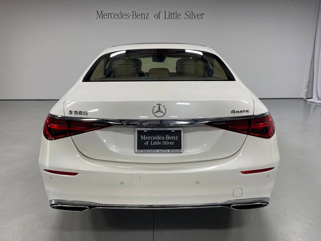 Used 2023 Mercedes-Benz S 580 4MATIC Sedan image 4