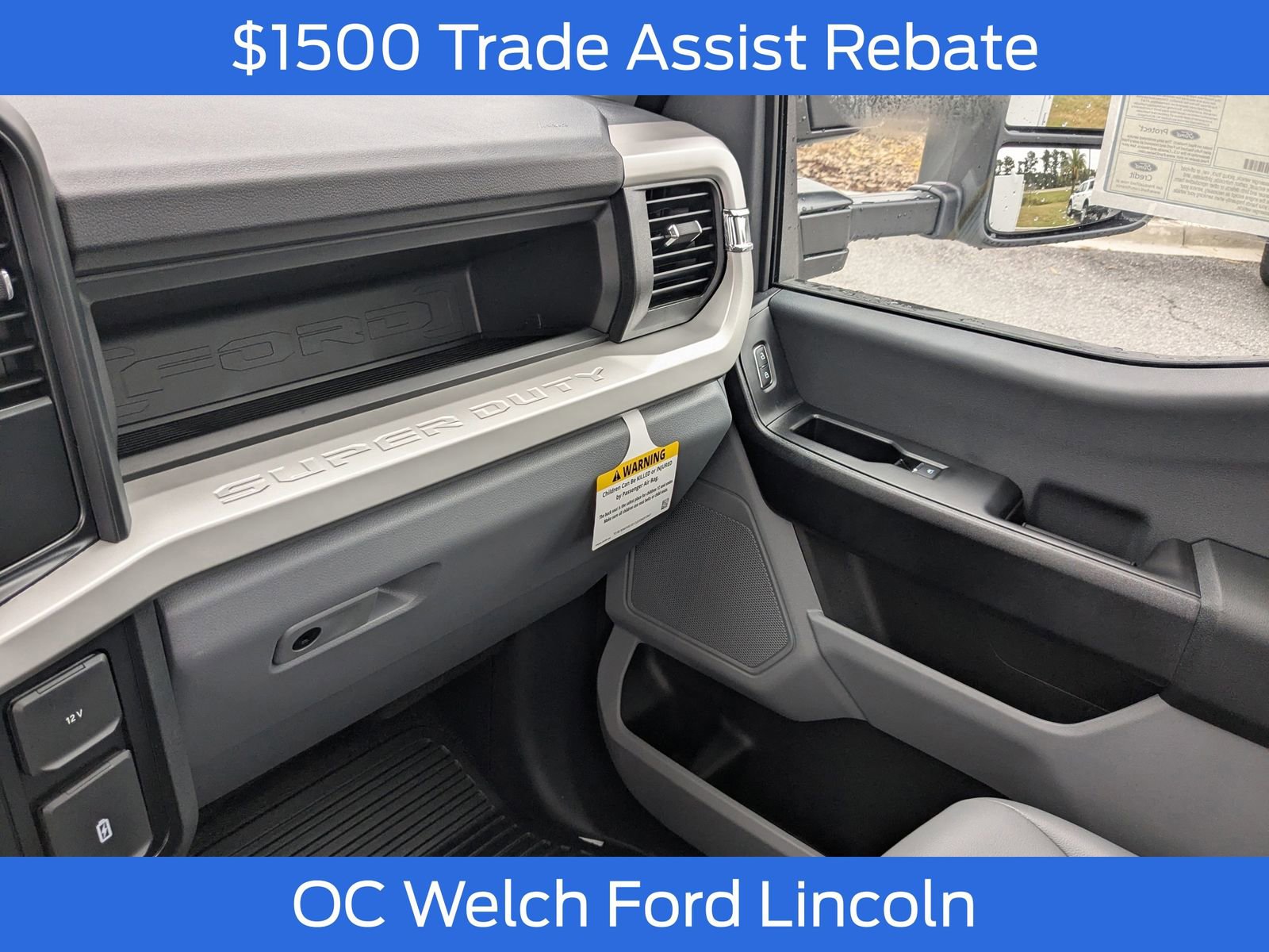 New 2025 Ford F550 4x4 Regular Cab Super Duty image 19