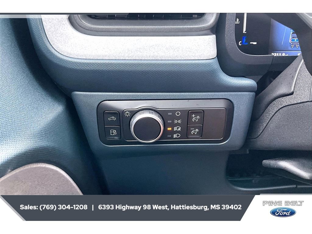 Used 2025 Ford Maverick XLT FWD image 23