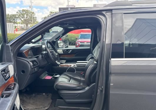 Used 2022 Lincoln Navigator Black Label AWD/4WD image 8