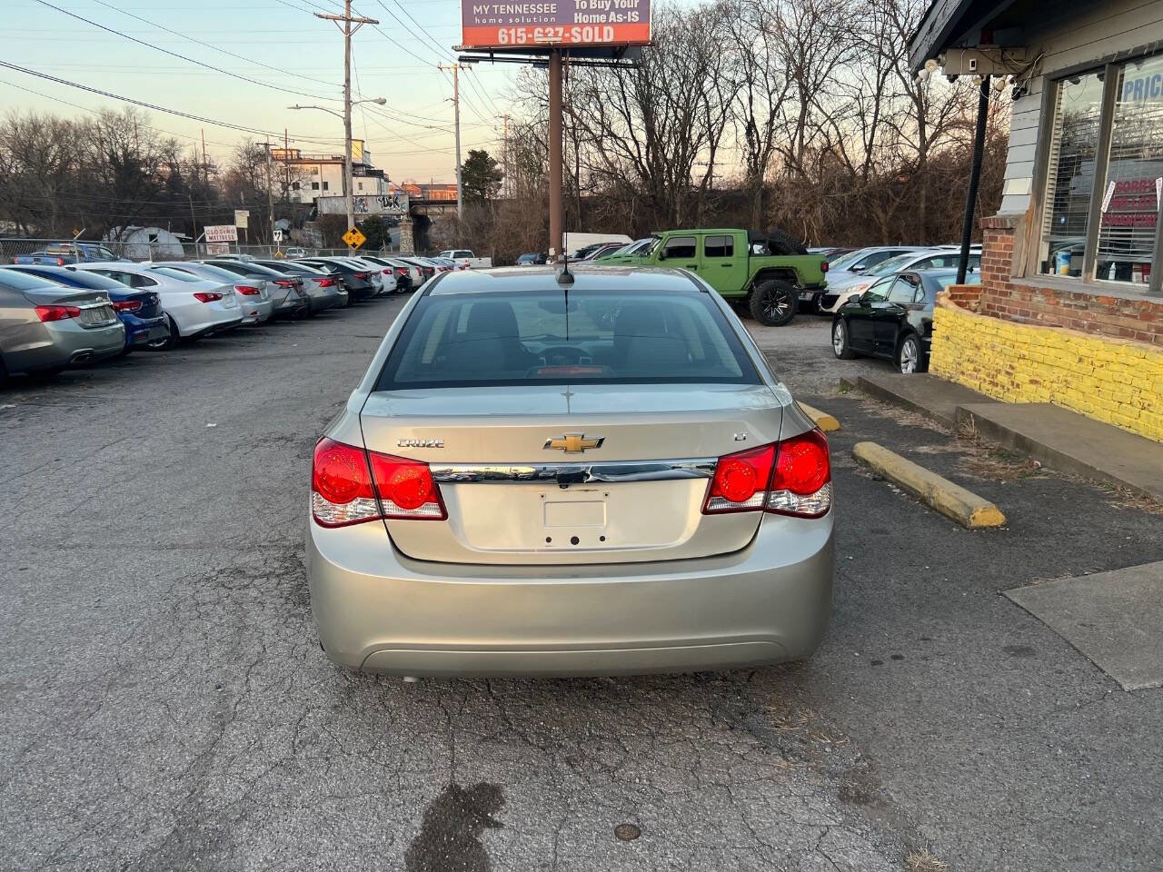 Used 2016 Chevrolet Cruze LT image 4