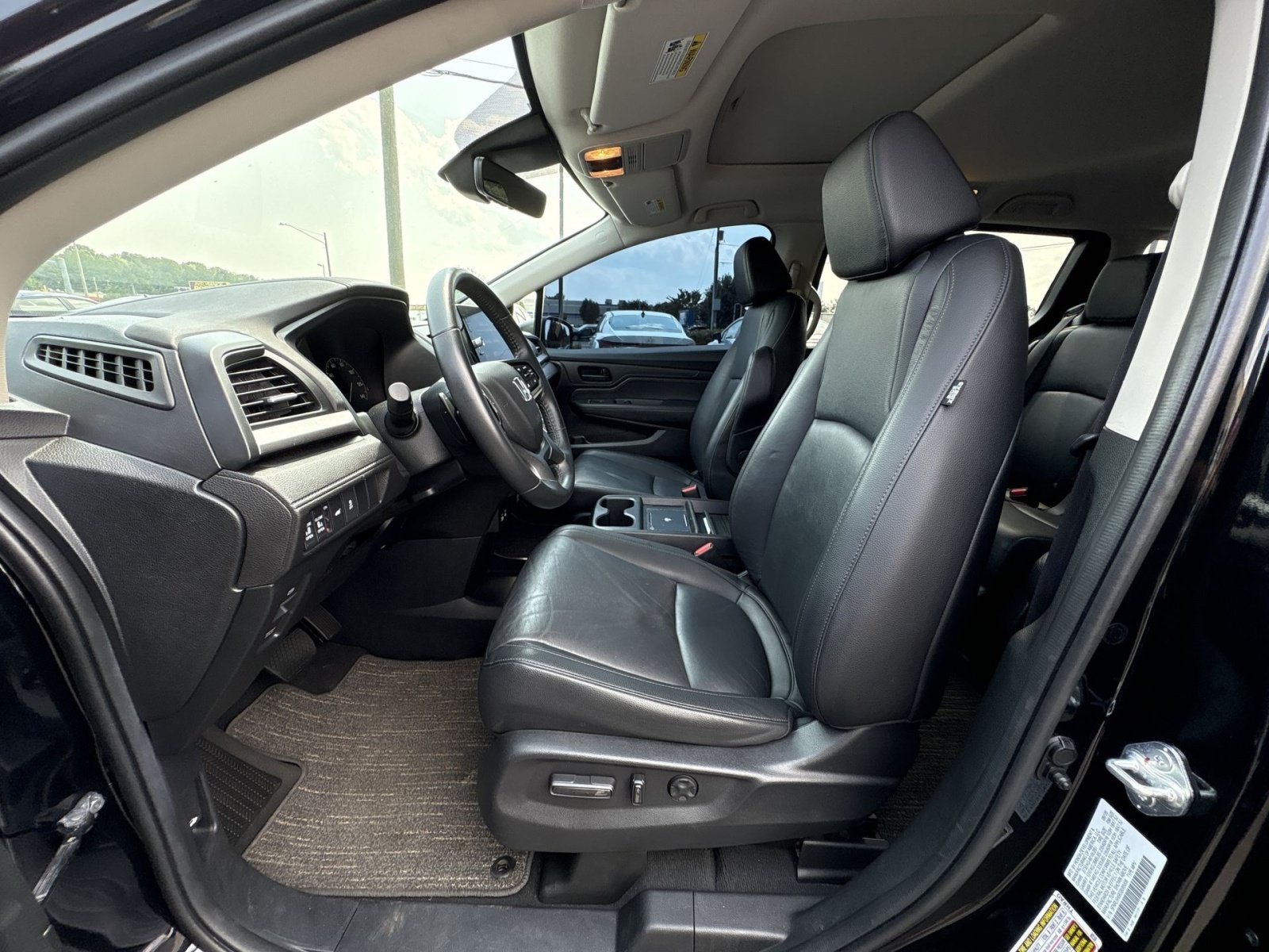 Used 2025 Honda Odyssey EX-L image 13