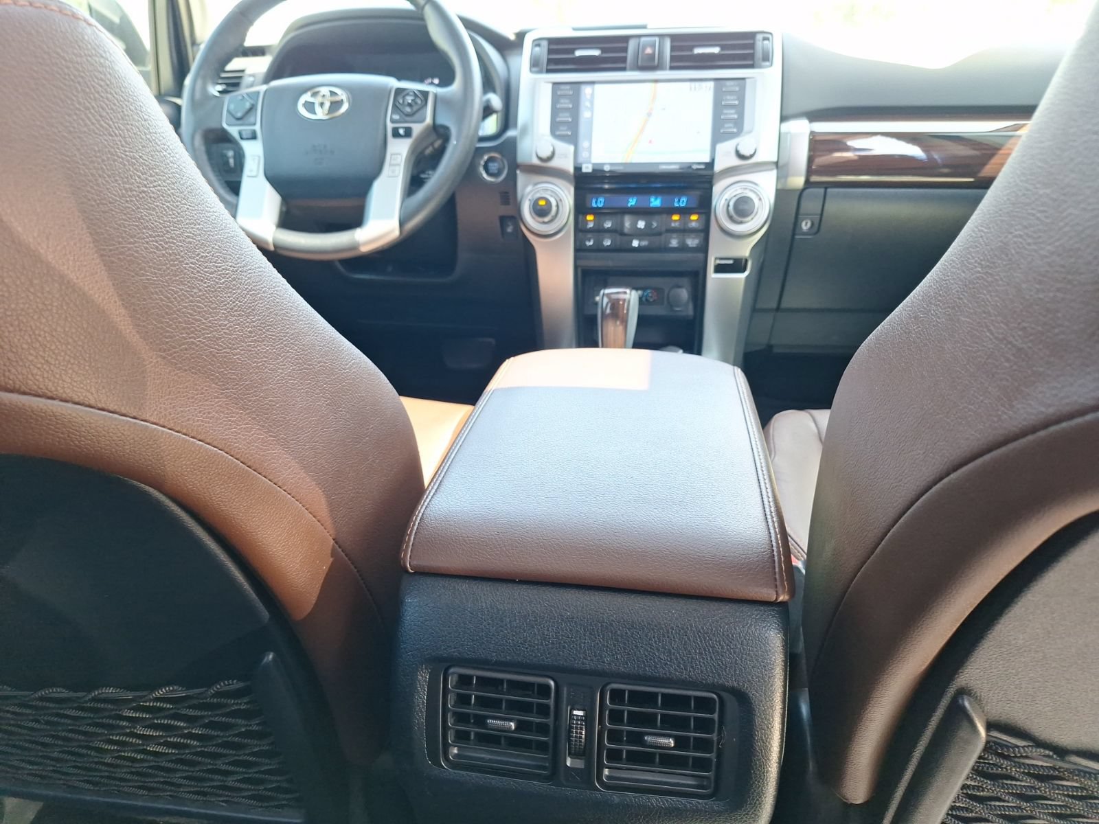 Used 2024 Toyota 4Runner Limited AWD/4WD image 32