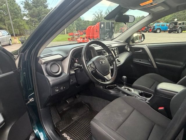 Used 2018 Toyota RAV4 XLE w/ Plus Extra Value Package AWD/4WD image 10