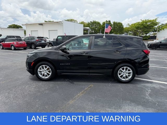 Used 2024 Chevrolet Equinox LS w/ LS Convenience Package FWD image 4