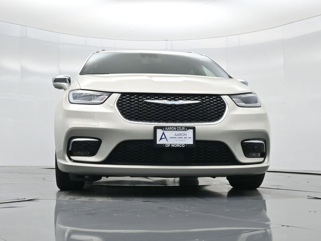 Used 2021 Chrysler Pacifica Limited w/ Premium & Safety Sphere Group image 44