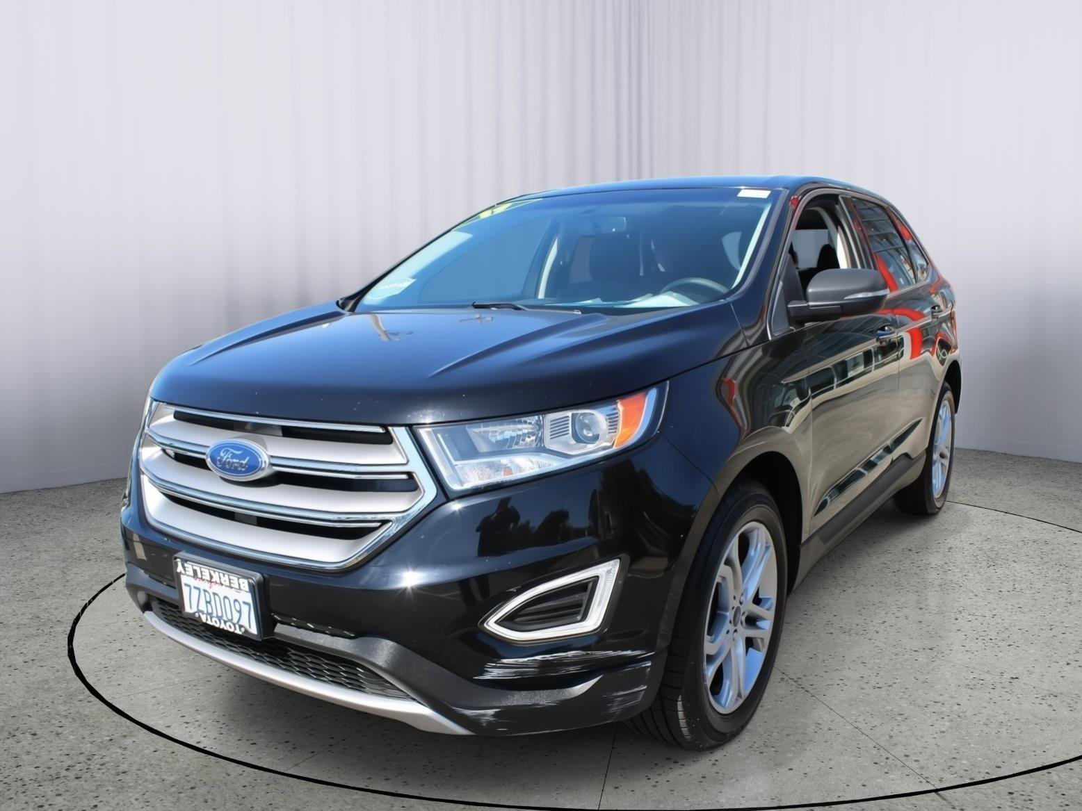 Used 2017 Ford Edge Titanium image 3