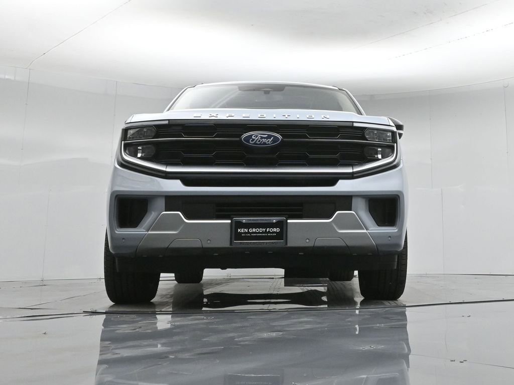 Used 2025 Ford Expedition Max Platinum w/ Driver's Package image 60