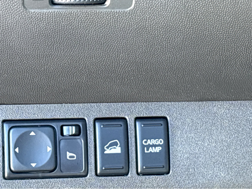 Used 2019 Nissan Frontier SV image 7