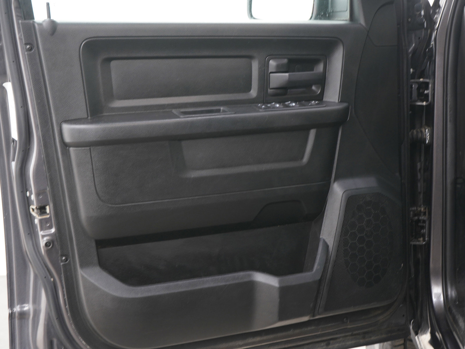 Used 2020 RAM 1500 Express w/ Wheel & Sound Group image 20