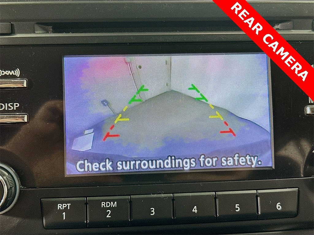 Used 2018 Nissan Titan SV image 14