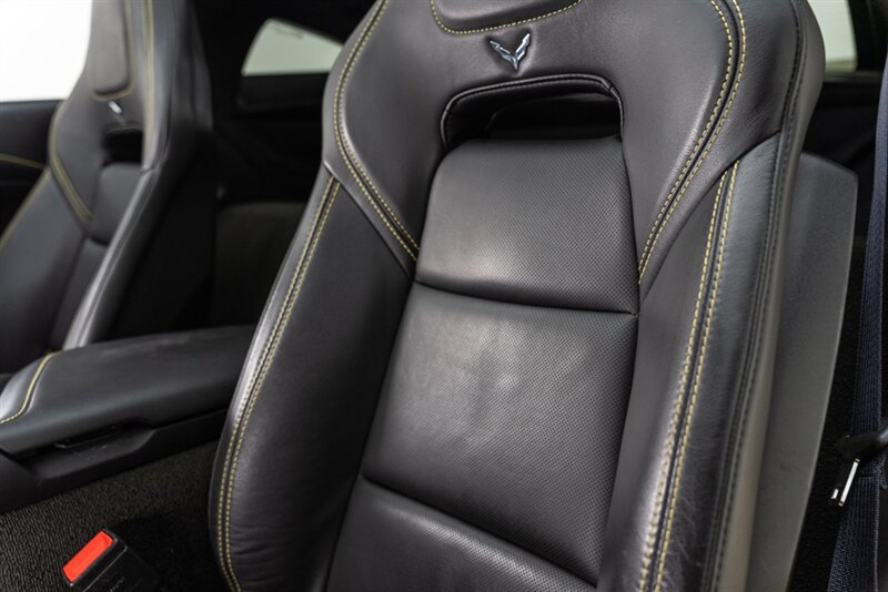 Used 2018 Chevrolet Corvette Z06 RWD image 38