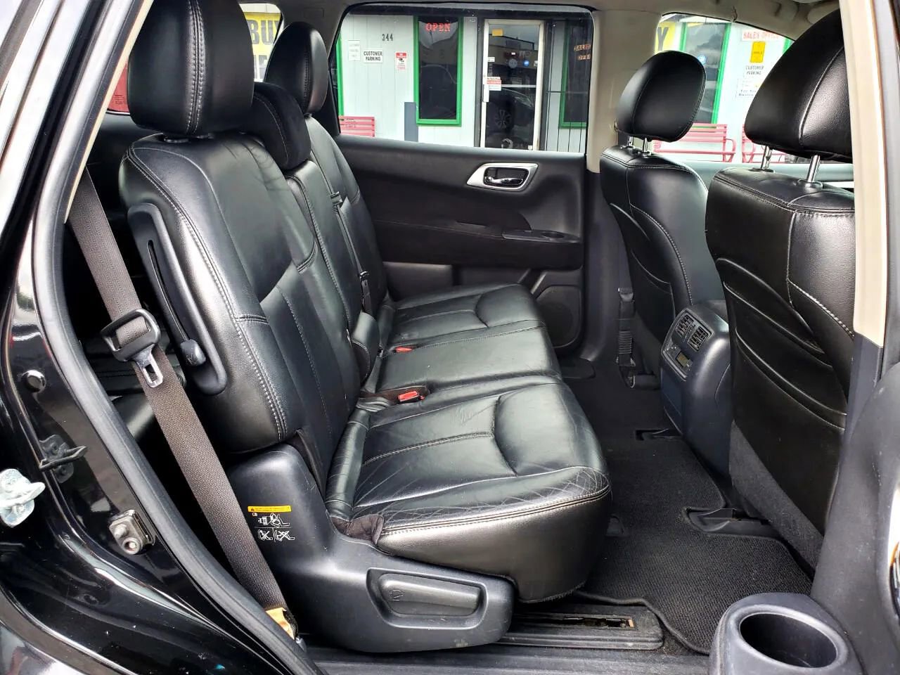 Used 2016 Nissan Pathfinder S image 11