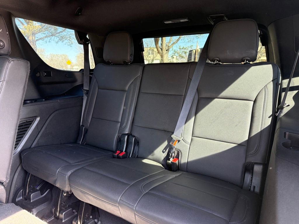 Used 2023 Chevrolet Tahoe LT w/ Luxury Package AWD/4WD image 20