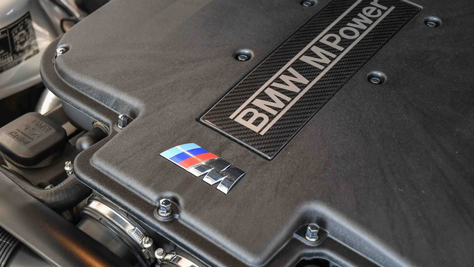 Used 2002 BMW Z8 image 56