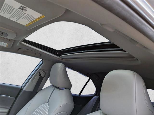 Used 2022 Toyota Camry SE w/ Audio Upgrade Package FWD image 14