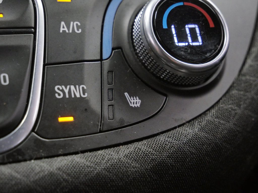 Used 2020 Chevrolet Malibu LT FWD image 31