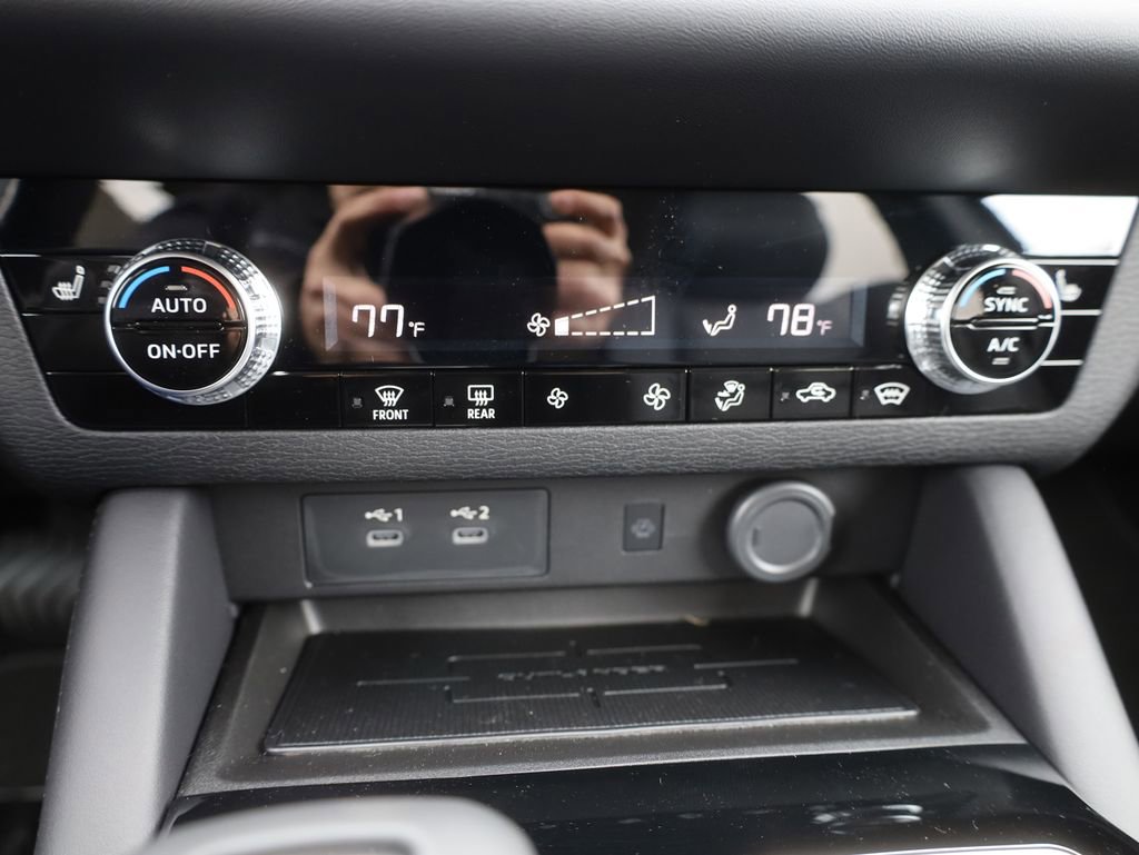 New 2025 Mitsubishi Outlander SE image 42