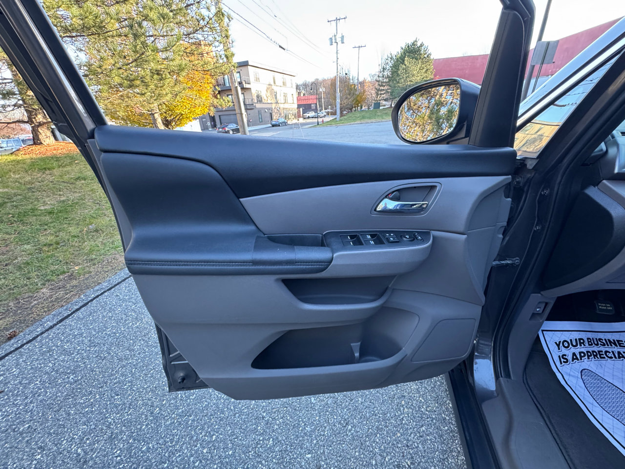 Used 2015 Honda Odyssey EX-L image 18