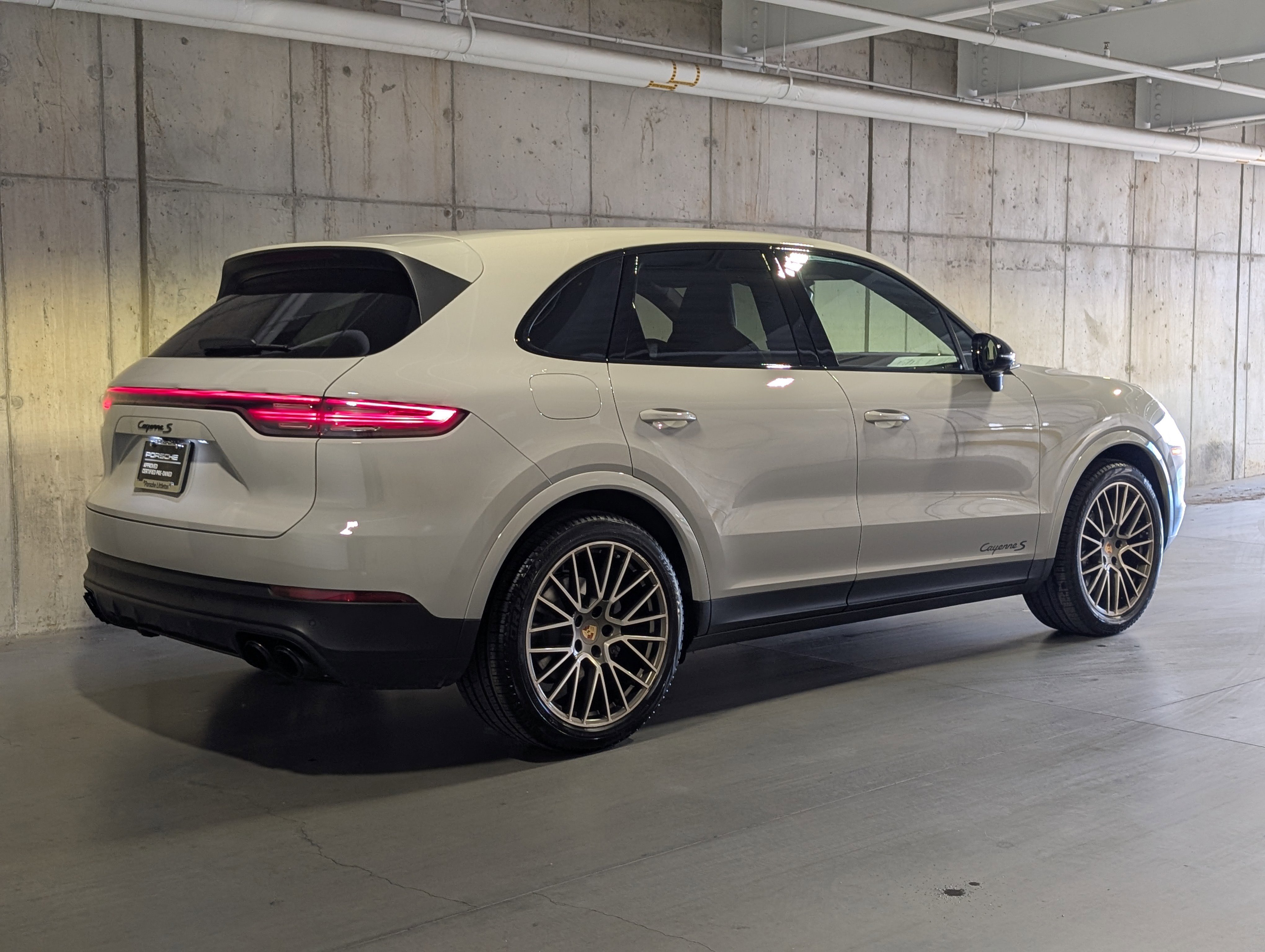 Certified 2023 Porsche Cayenne S Platinum AWD/4WD image 9