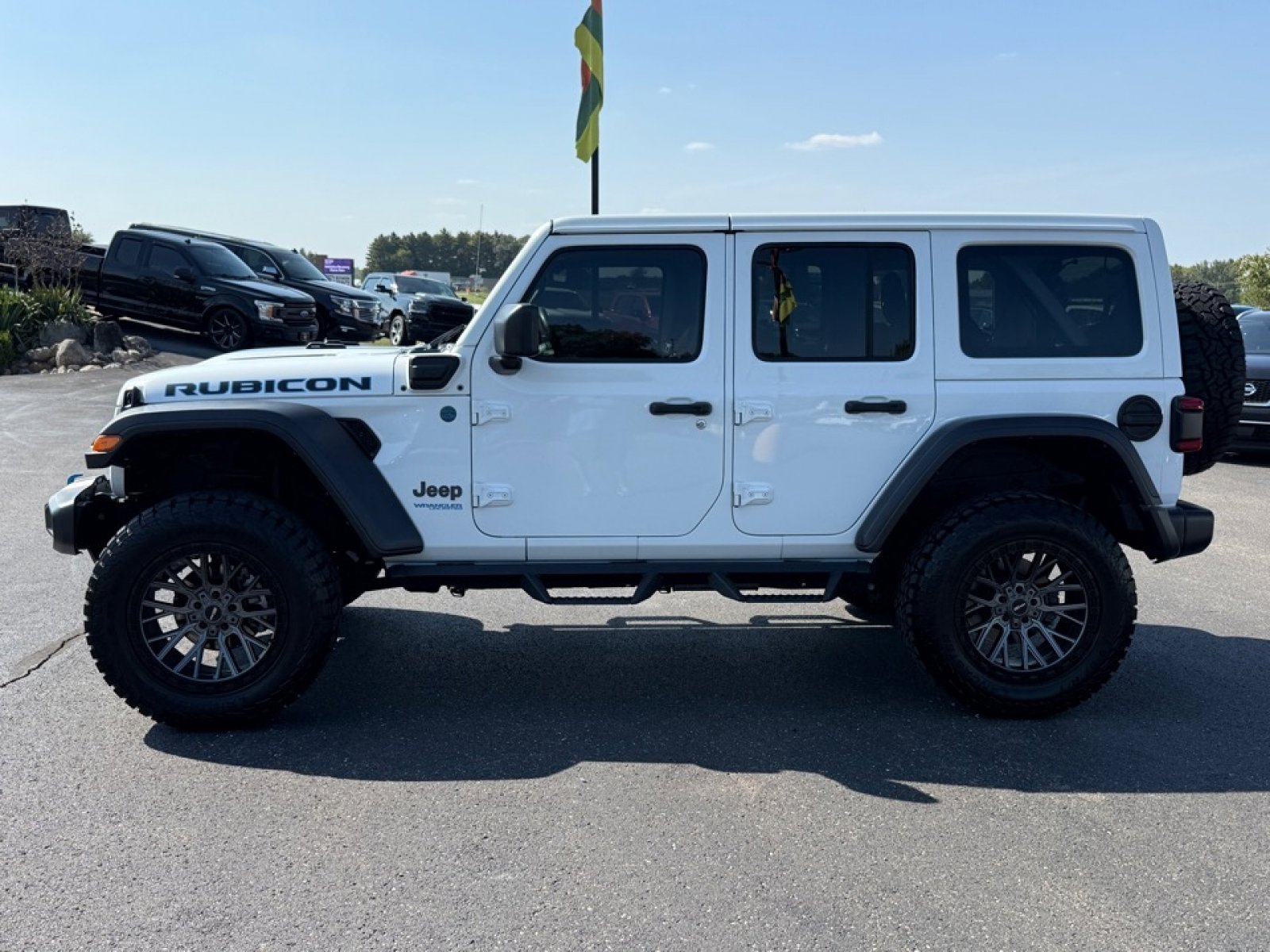Used 2022 Jeep Wrangler Unlimited Rubicon 4xe w/ Cold Weather Group image 5