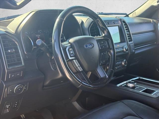Used 2020 Ford Expedition Limited image 11