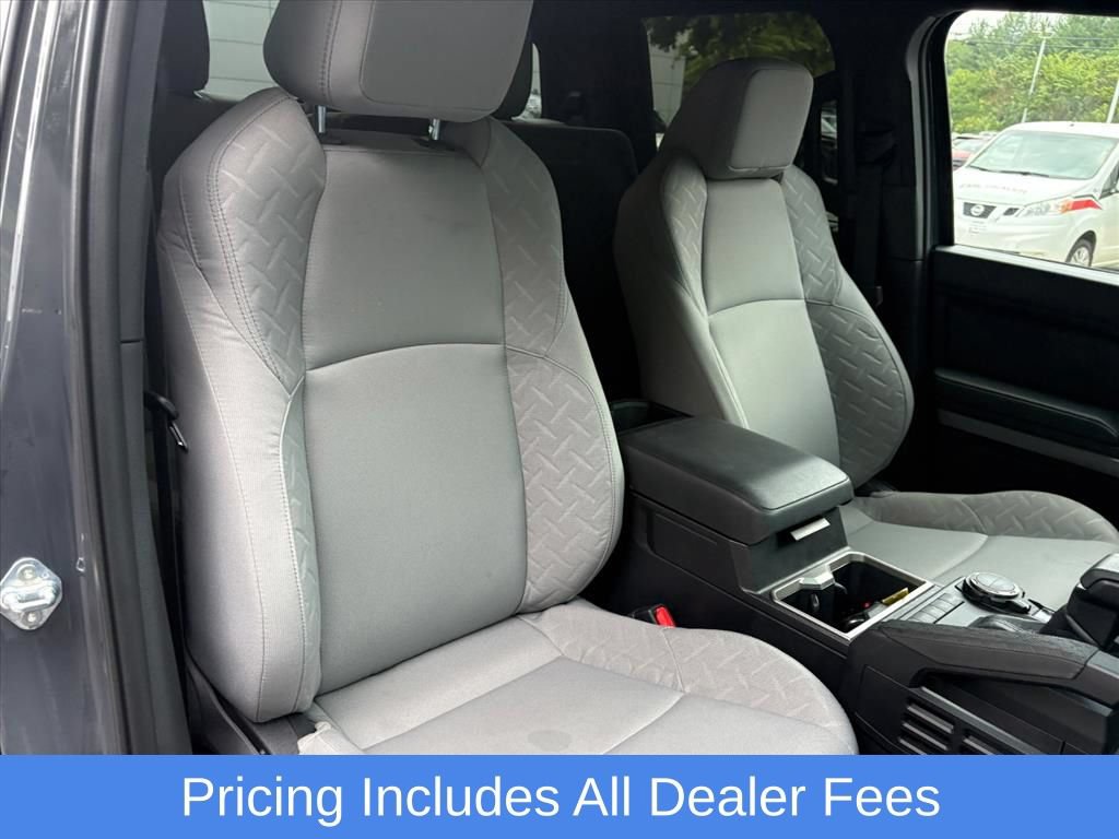 Used 2025 Toyota Tacoma SR5 AWD/4WD image 19