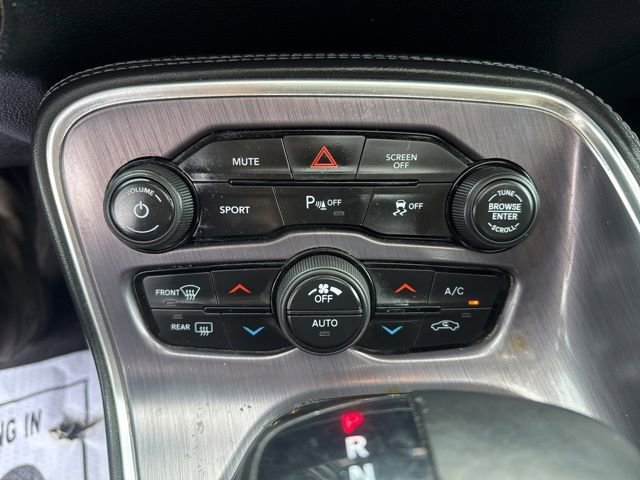 Used 2018 Dodge Challenger R/T w/ Driver Convenience Group RWD image 24