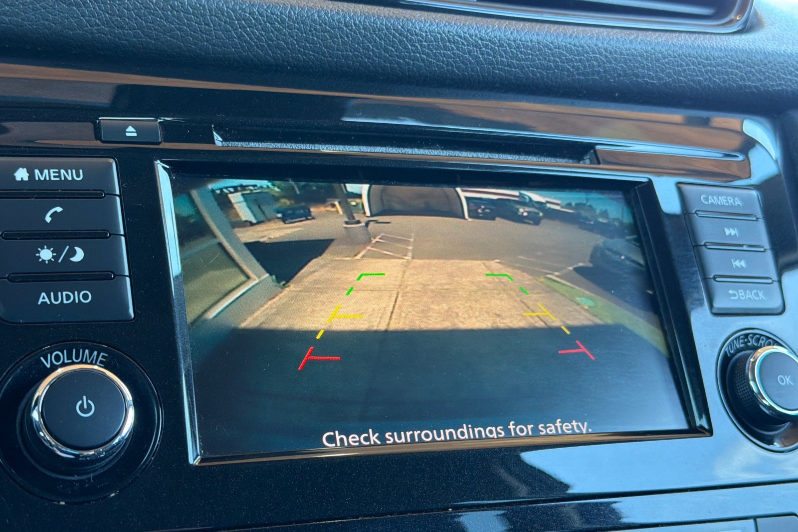 Used 2020 Nissan Rogue SV FWD image 21