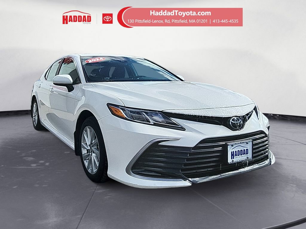 Used 2024 Toyota Camry LE FWD image 7