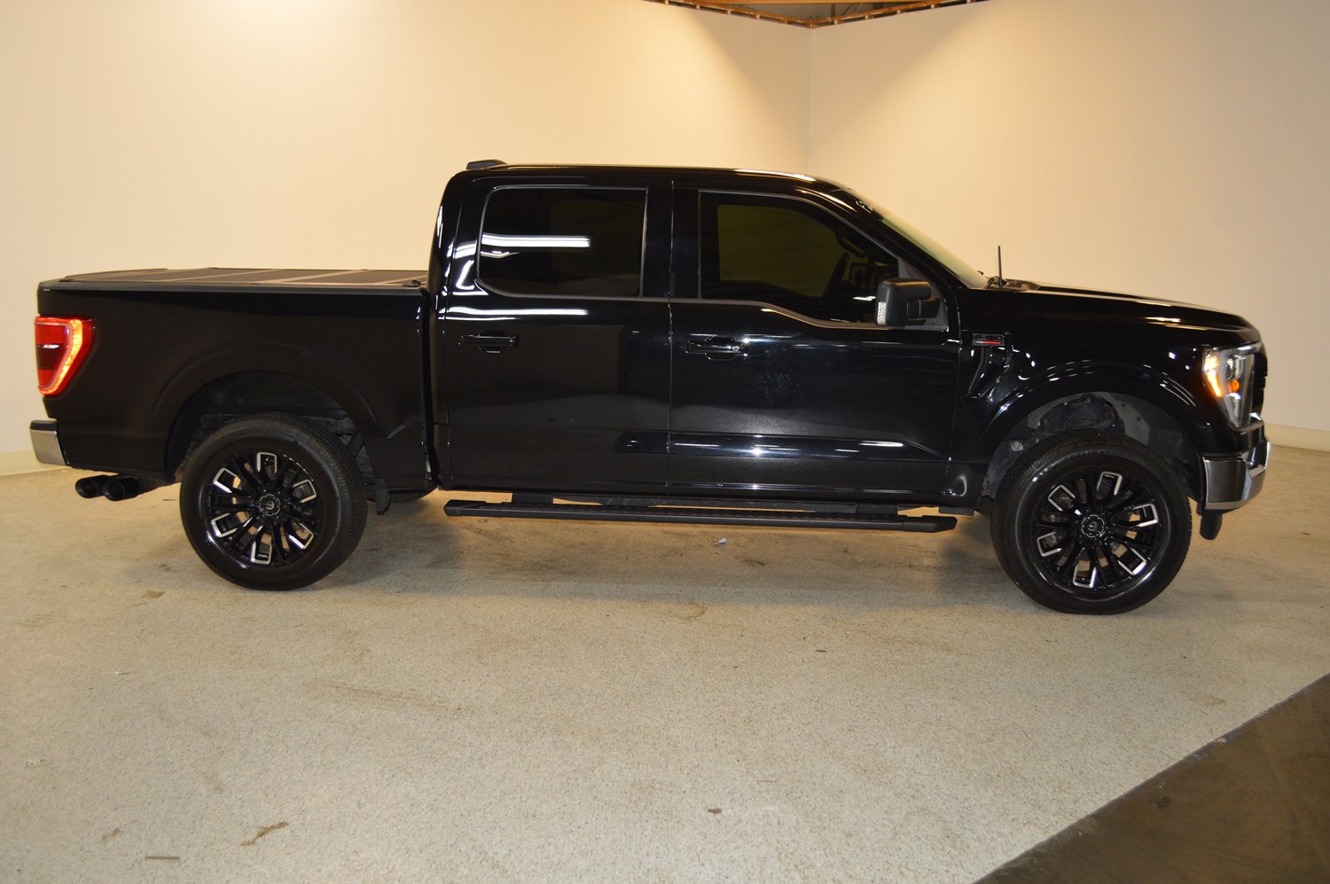 Used 2021 Ford F150 XLT w/ Equipment Group 302A High image 2